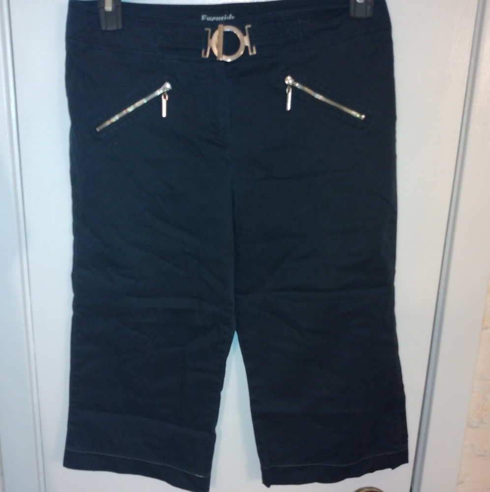 Capri pants